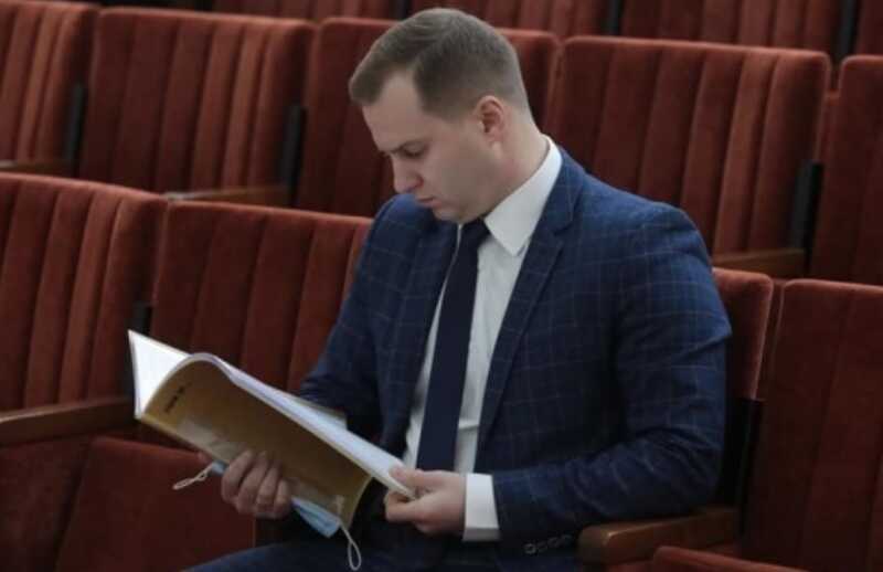 Замглавы САП Андрей Синюк мог предупредить Миндича об обысках — начато расследование